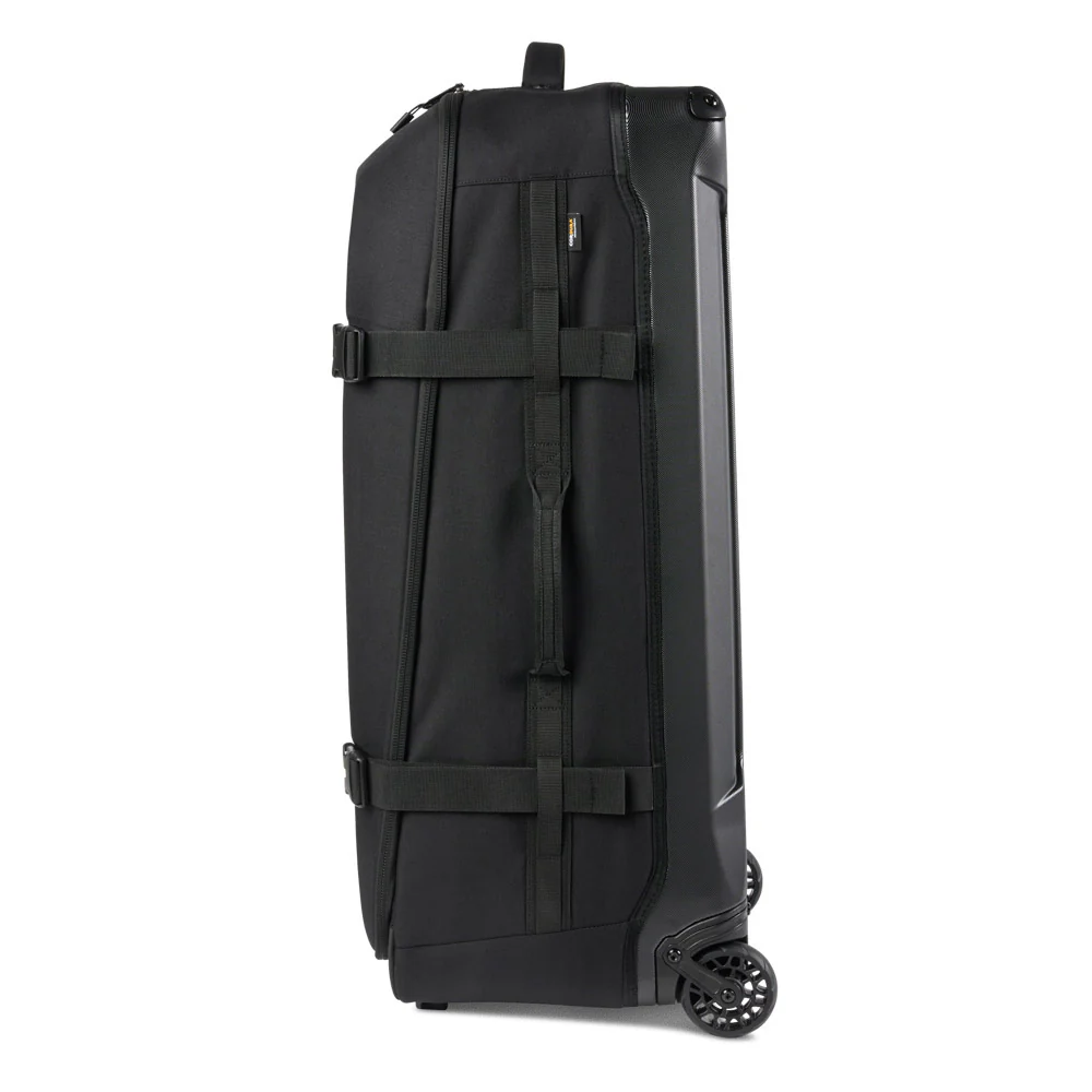 Aegis 32" Check-In Rolling Hybrid Duffel - Image 3